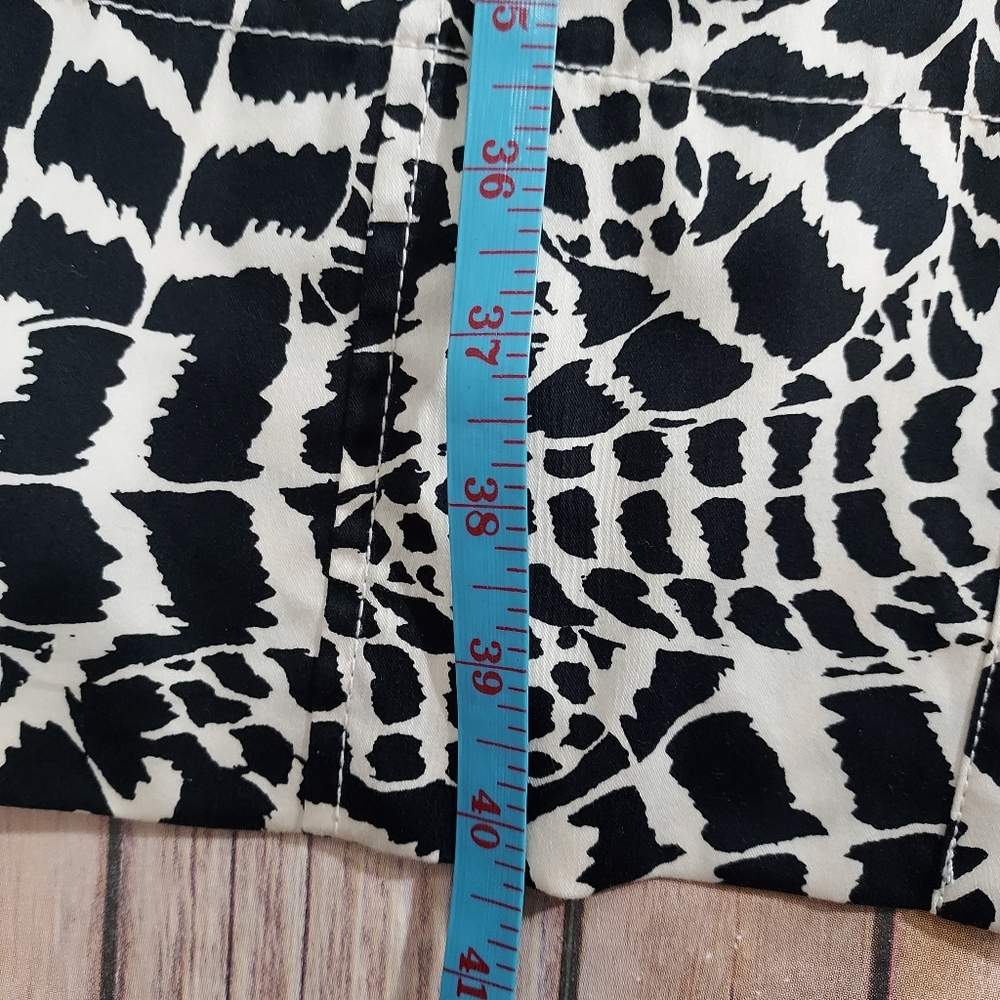 St. John Sport animal print belted shirt dress M - Picture 13 of 14